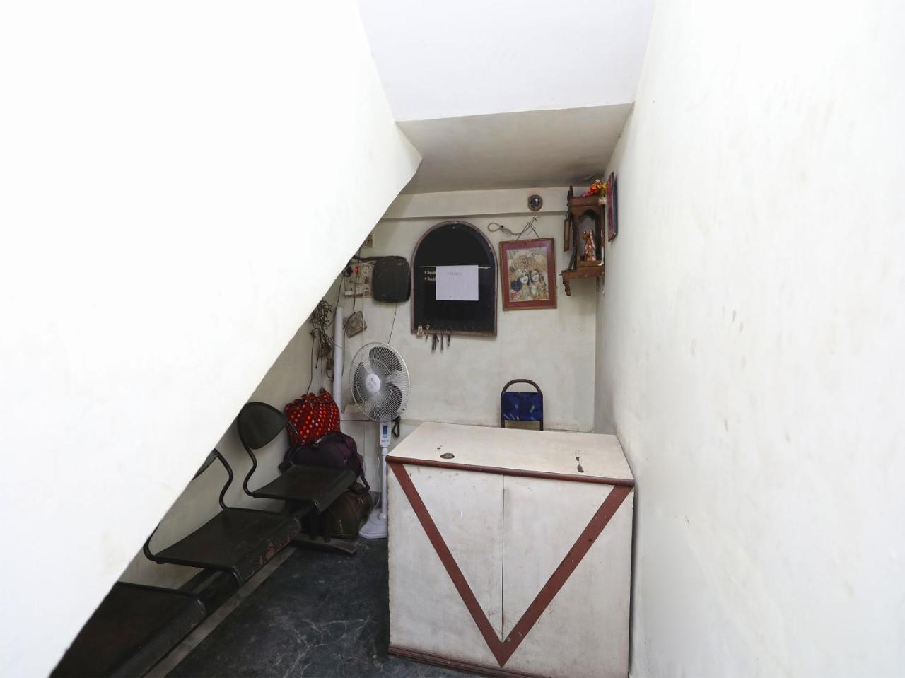 Oyo 13906 Vinita Inn Santragachi ภายนอก รูปภาพ