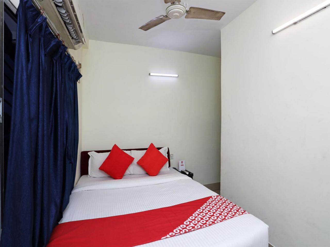 Oyo 13906 Vinita Inn Santragachi ภายนอก รูปภาพ