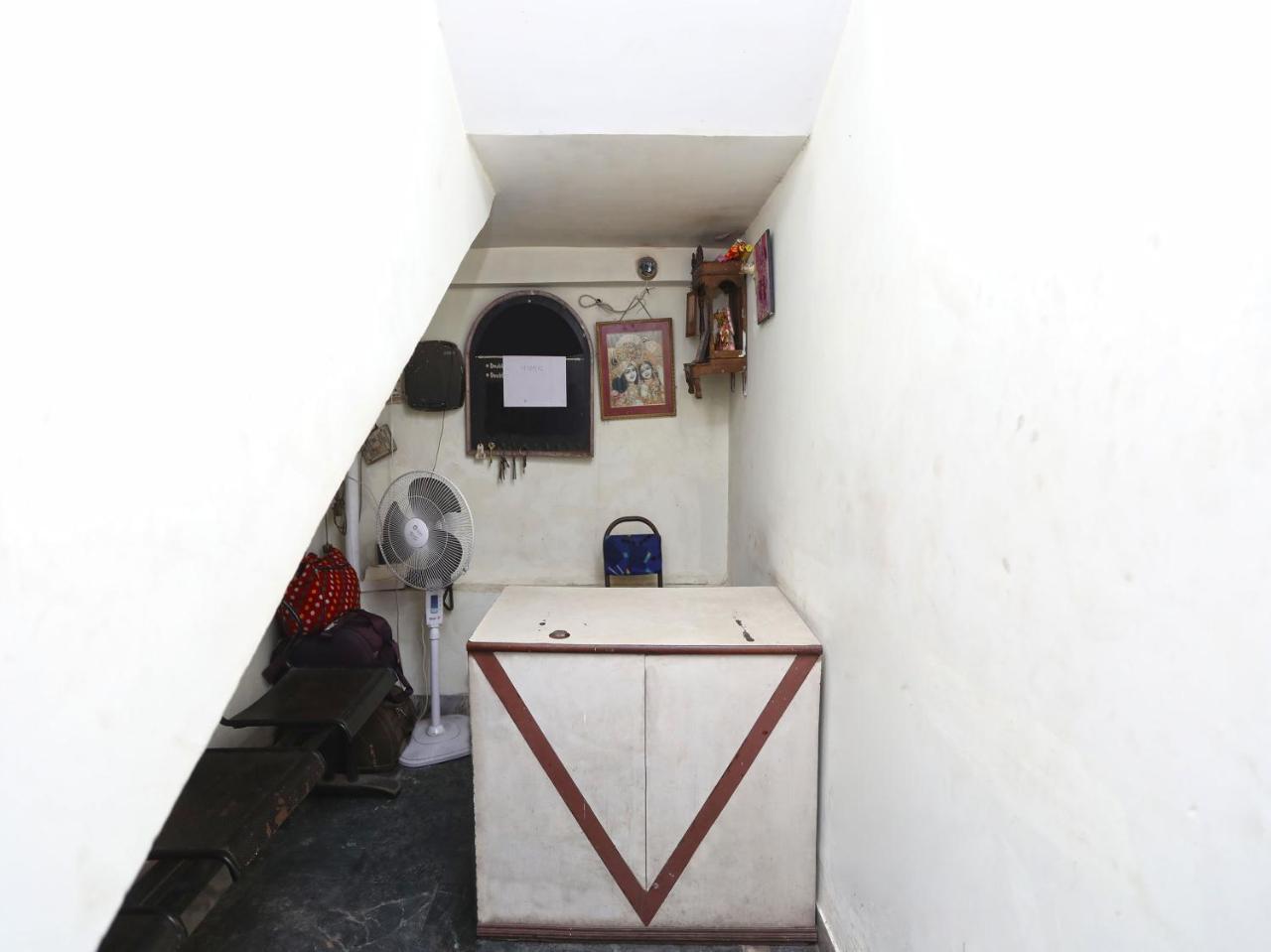 Oyo 13906 Vinita Inn Santragachi ภายนอก รูปภาพ